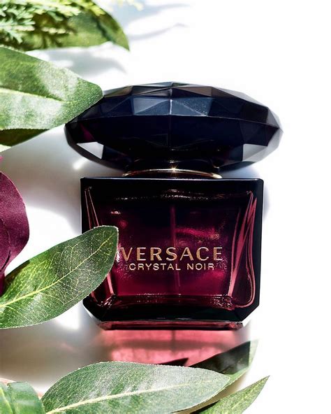 crystal noir perfume by Versace